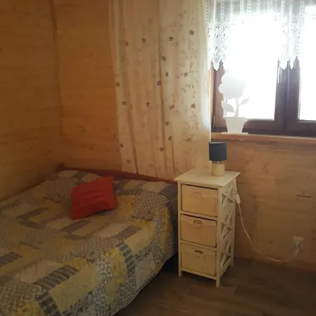 Alojamento de Turismo Selvagem Pod Sokolem Ryn (Warmian-Masurian)